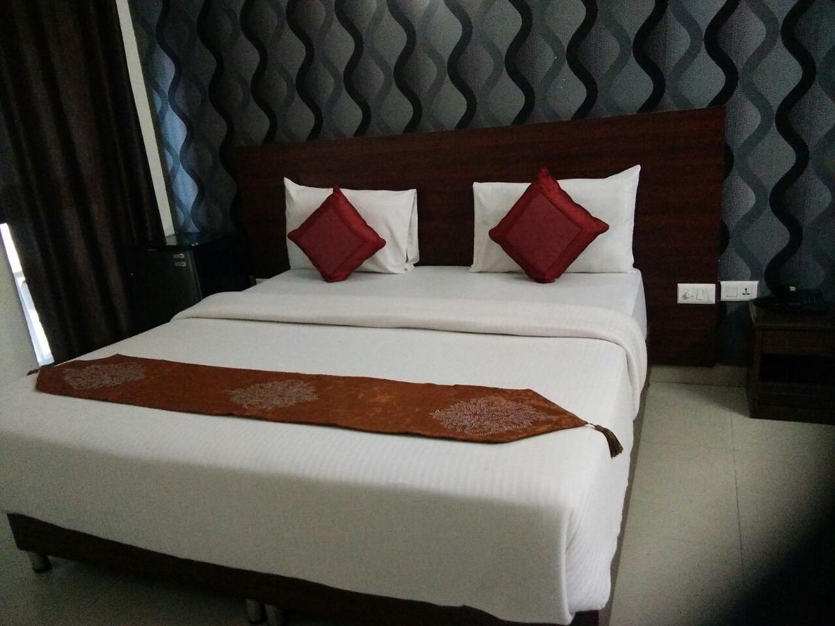 D's Mezbaan Hotel Gurgaon