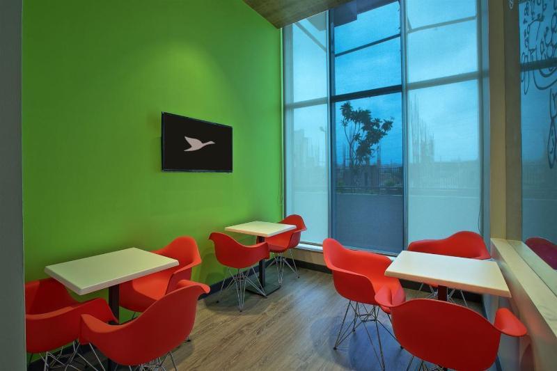 Express Gurugram Sector 50 By Ihg Hotel 4*
