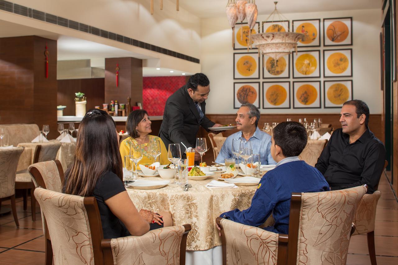 Dlf Club 5 4*