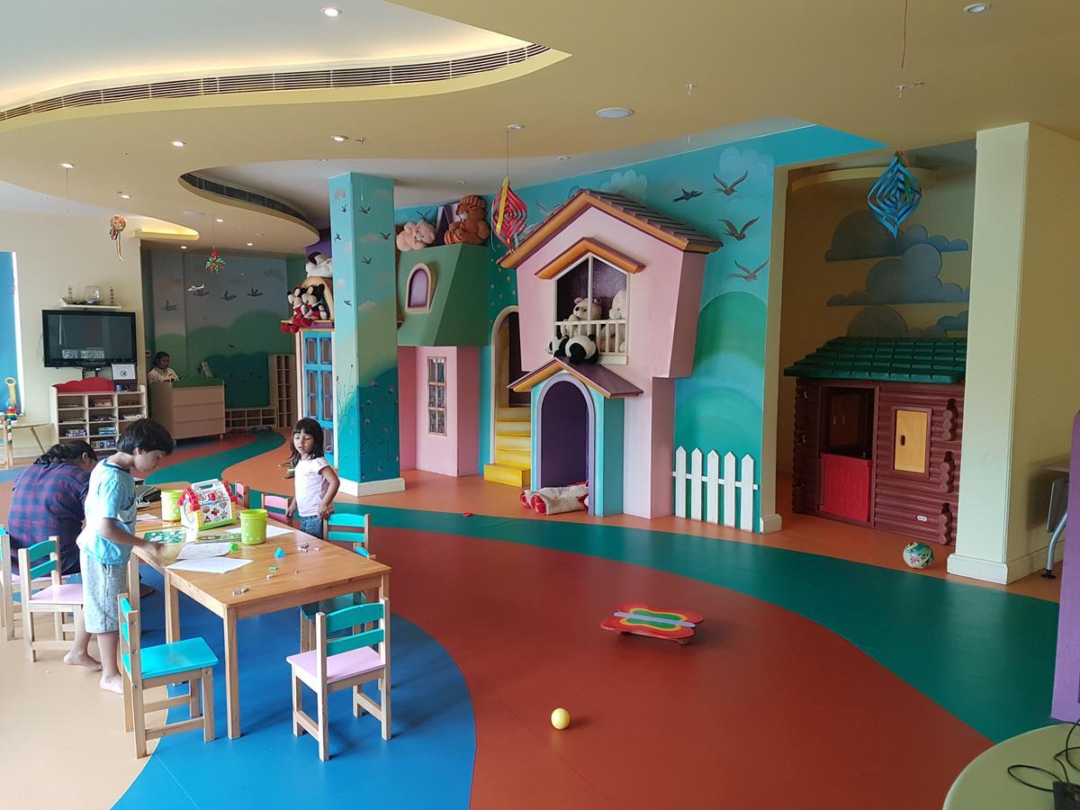 Resort The Palms Town & Country Club - Gurgaon