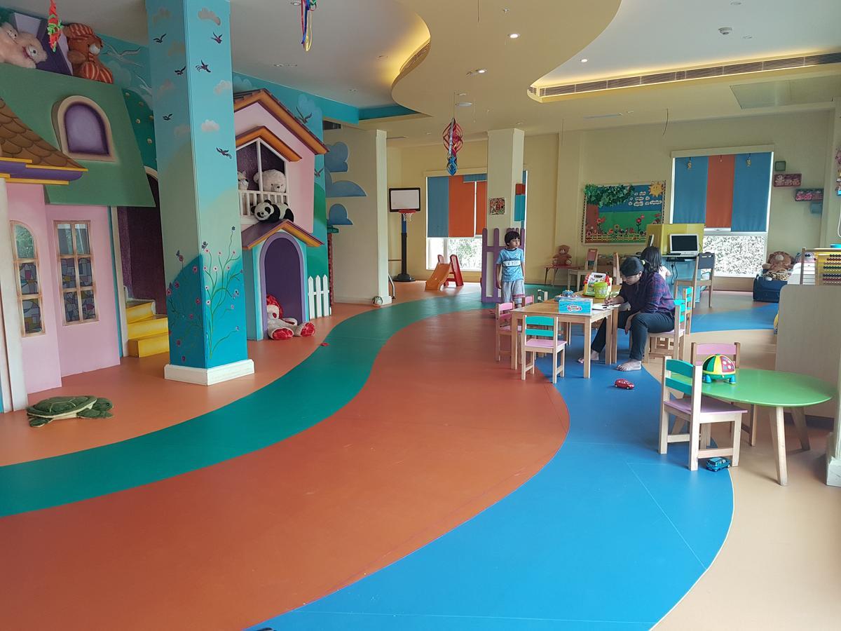 The Palms Town & Country Club - 5* Gurgaon