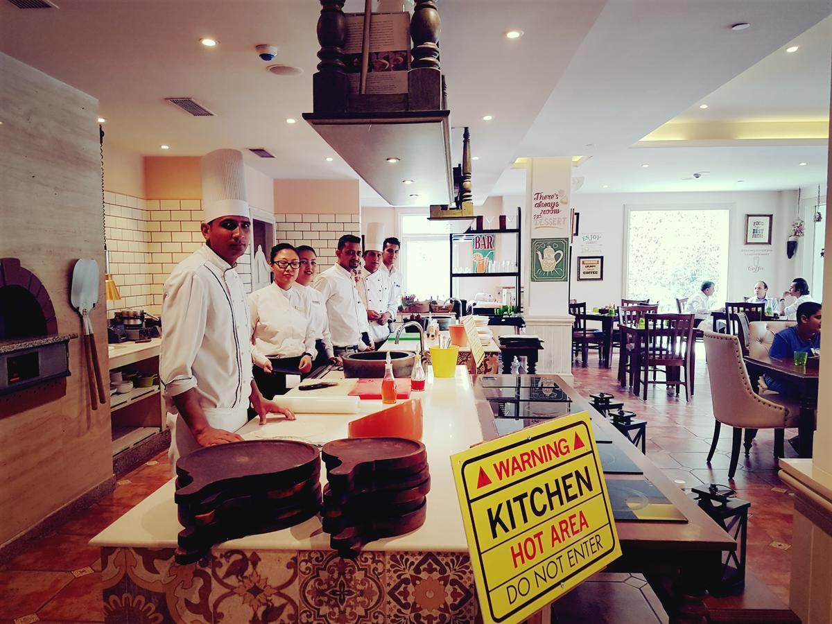 The Palms Town & Country Club - Gurgaon