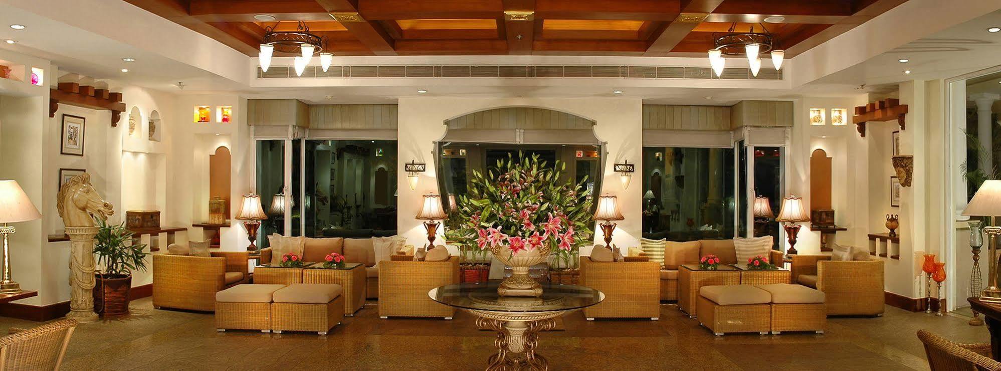 Resort The Palms Town & Country Club - Gurgaon