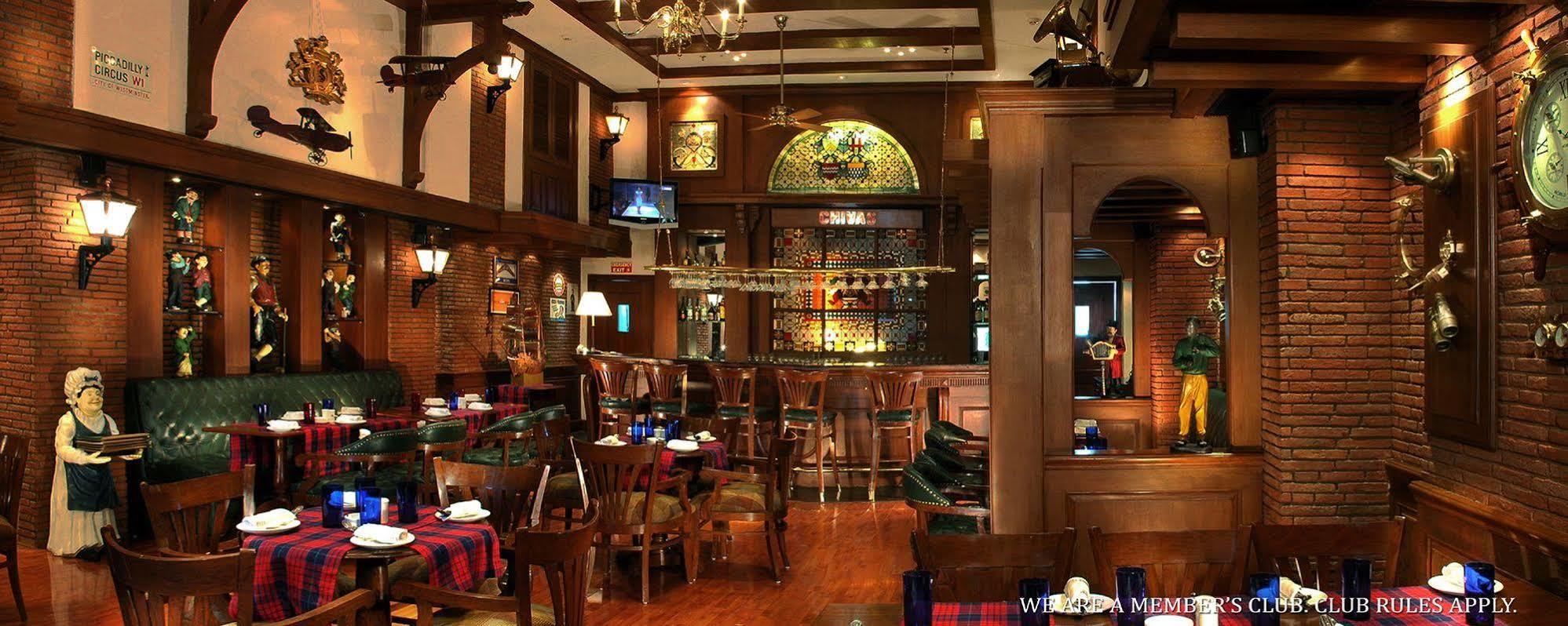 The Palms Town & Country Club - Resort Gurgaon