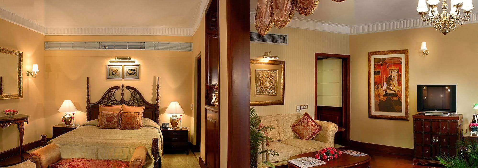 The Palms Town & Country Club - Gurgaon