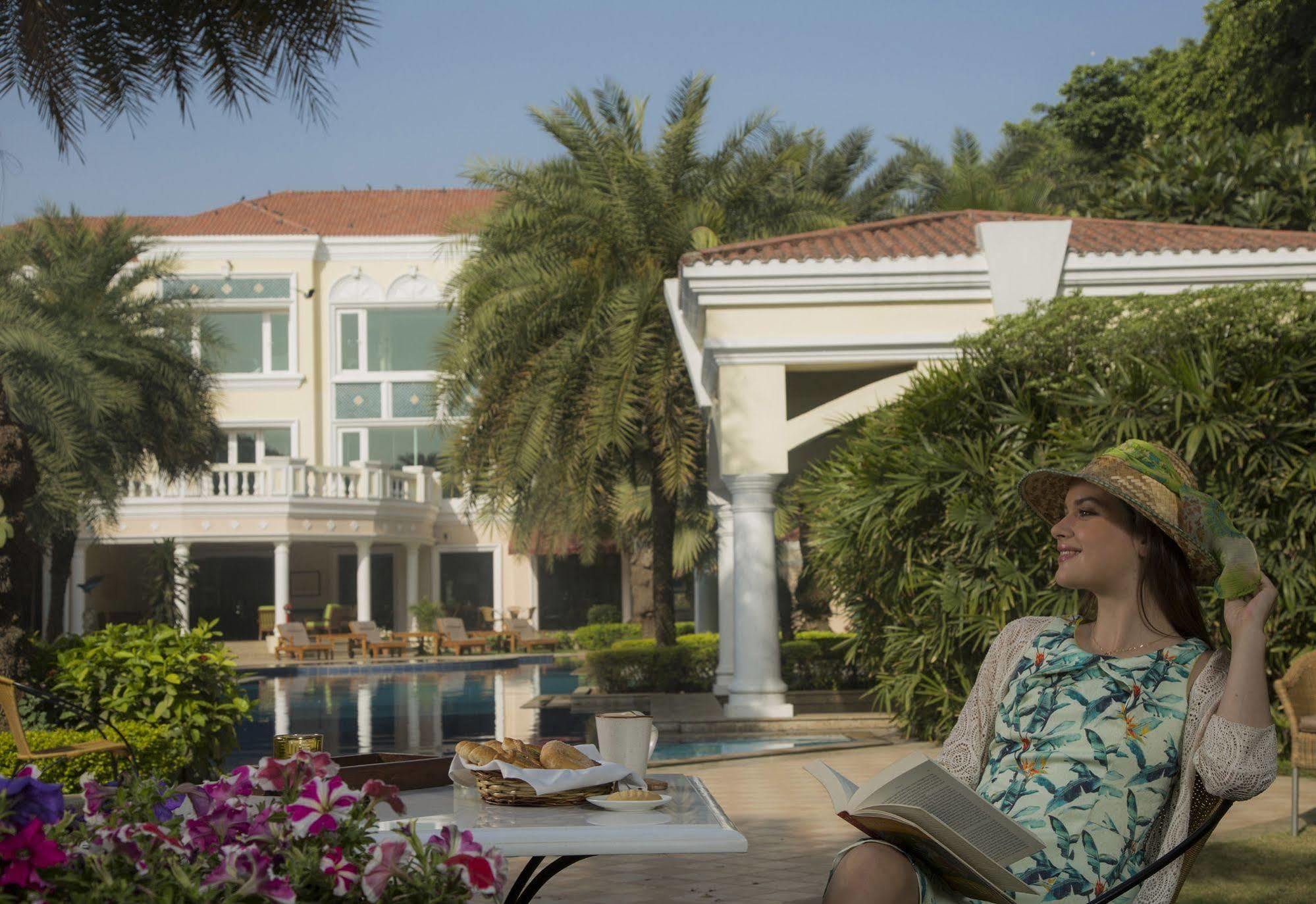 Resort The Palms Town & Country Club -