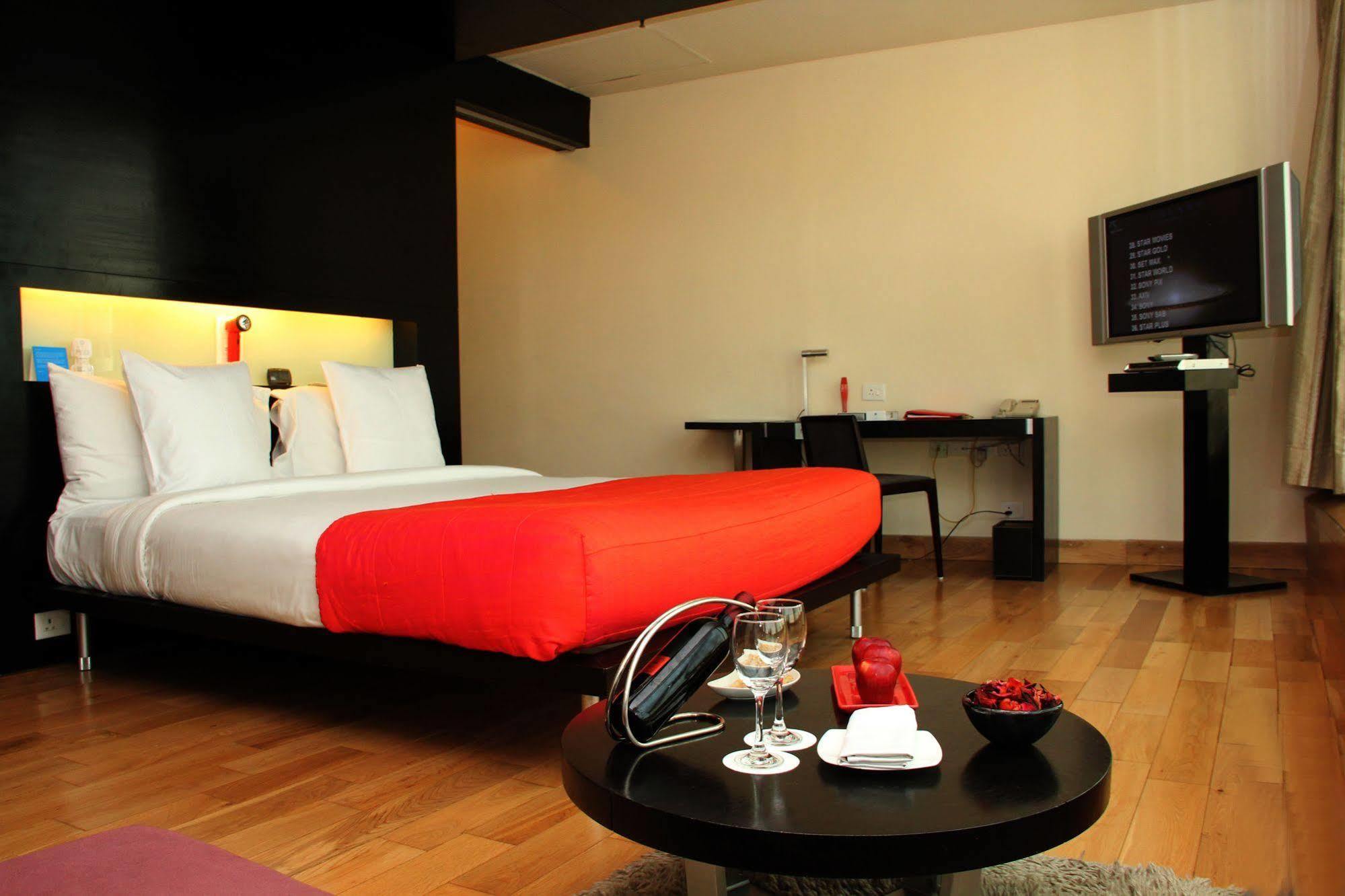 Hotel Galaxy & 5*