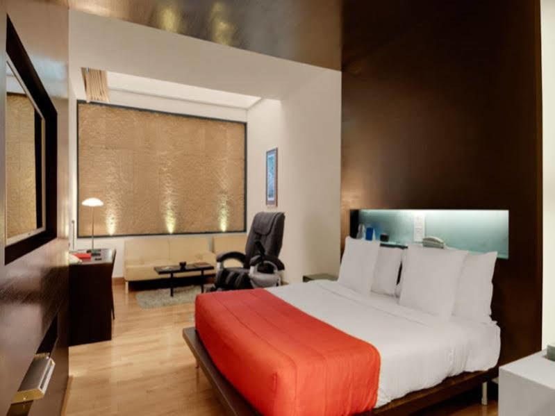 Galaxy & 5* Gurgaon