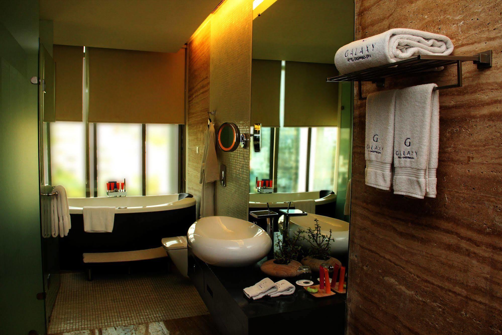 Hotel Galaxy & 5*