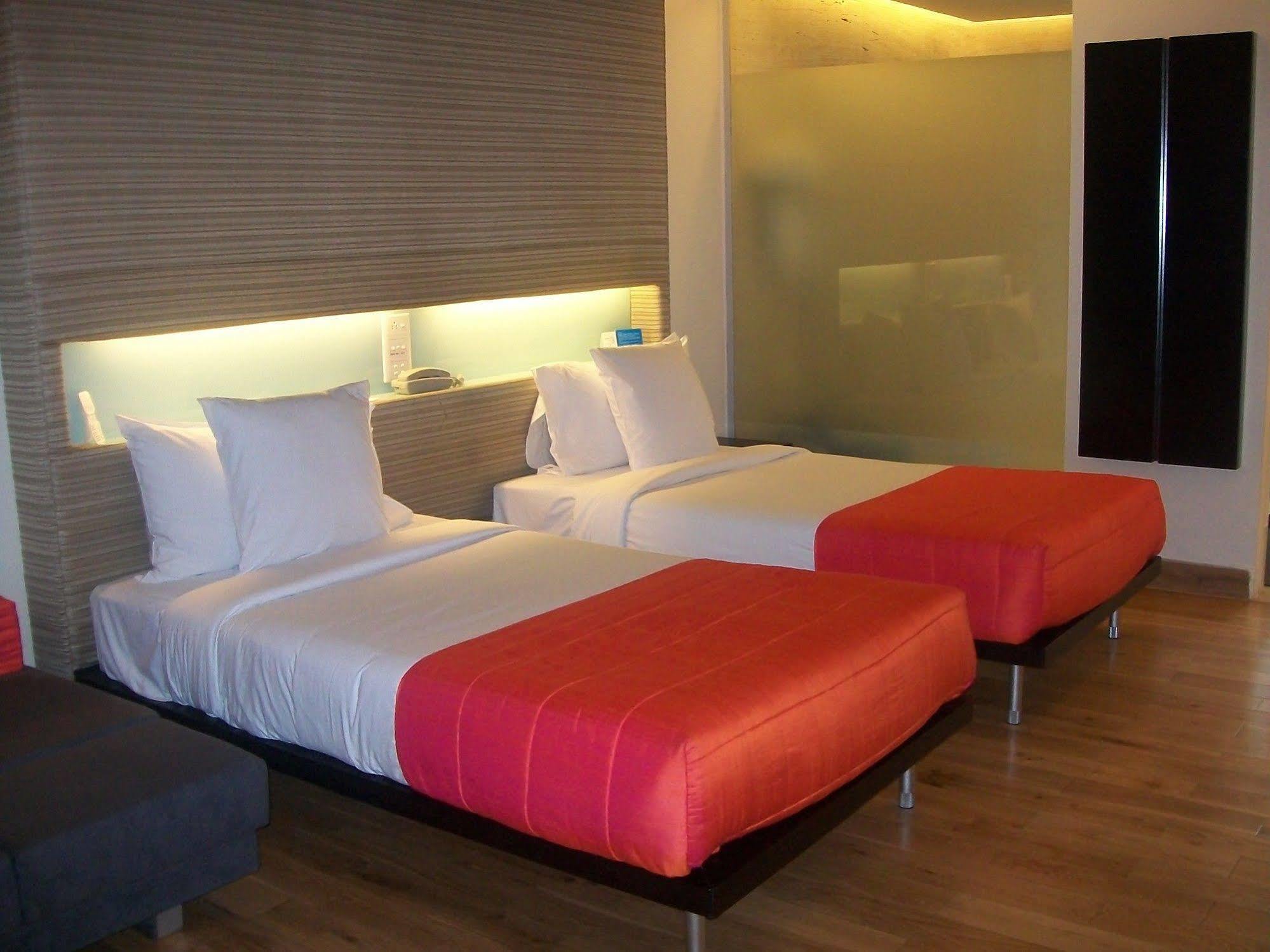 Hotel Galaxy & 5*