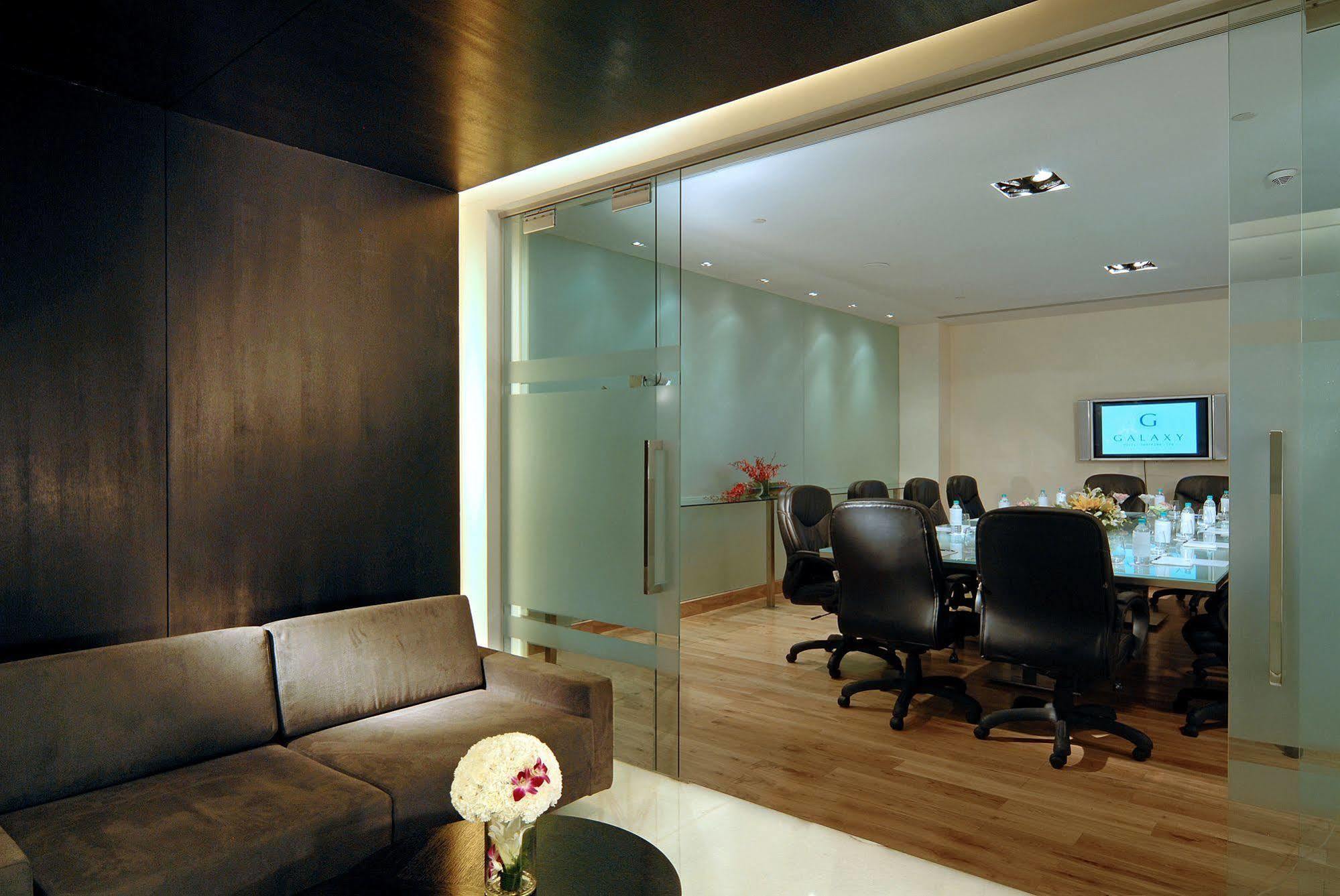 Galaxy & 5* Gurgaon