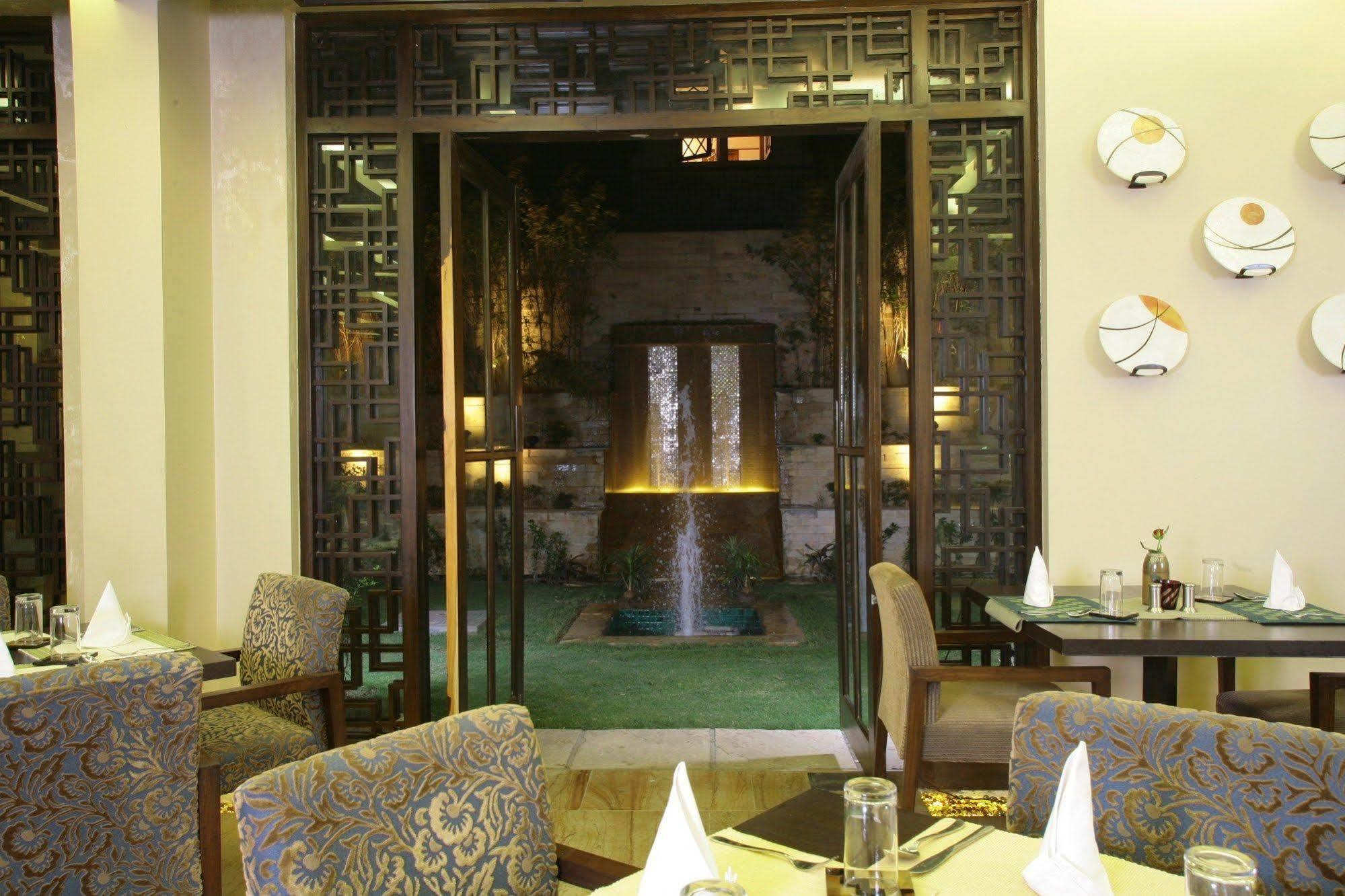 ​justa Hotel