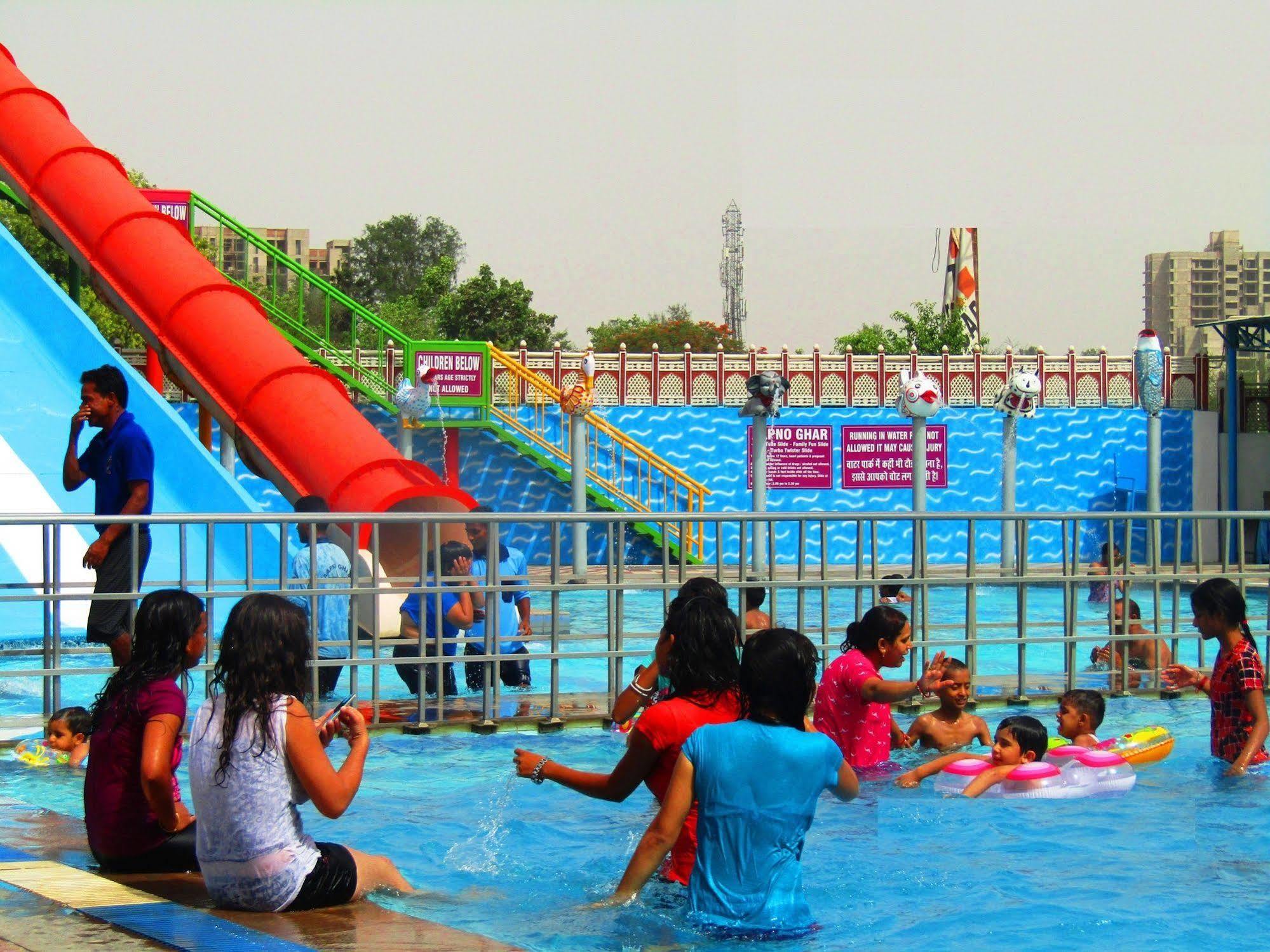 Aapno Ghar & Amusement Park Resort Gurgaon