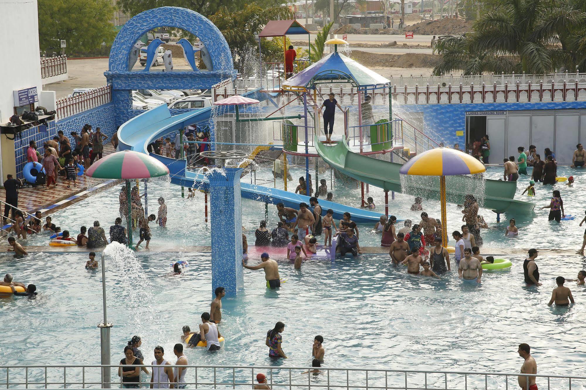 Aapno Ghar & Amusement Park 3* Gurgaon