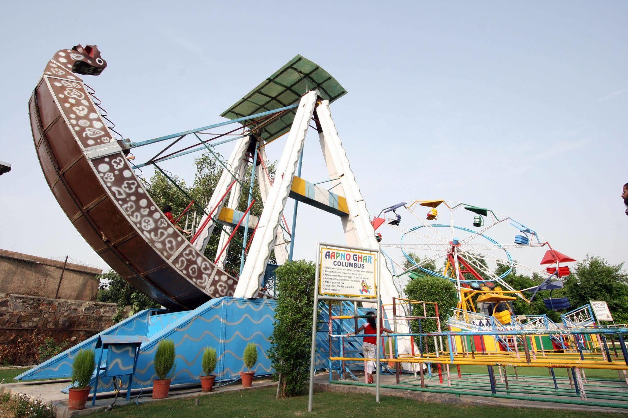 Resort Aapno Ghar & Amusement Park