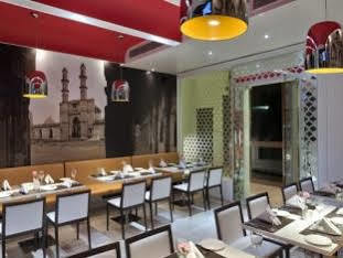 Hotel The Atara Gurgaon