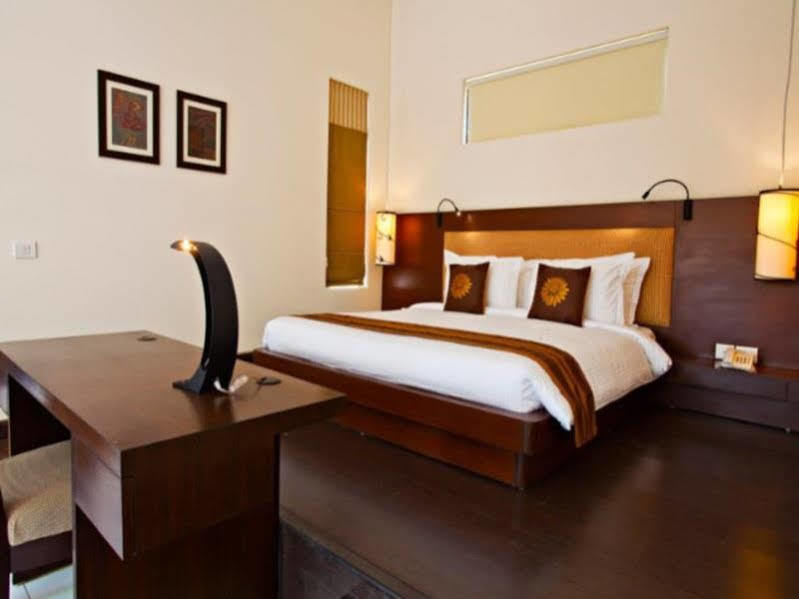 Lemon Tree Hotel, Tarudhan Valley, Manesar