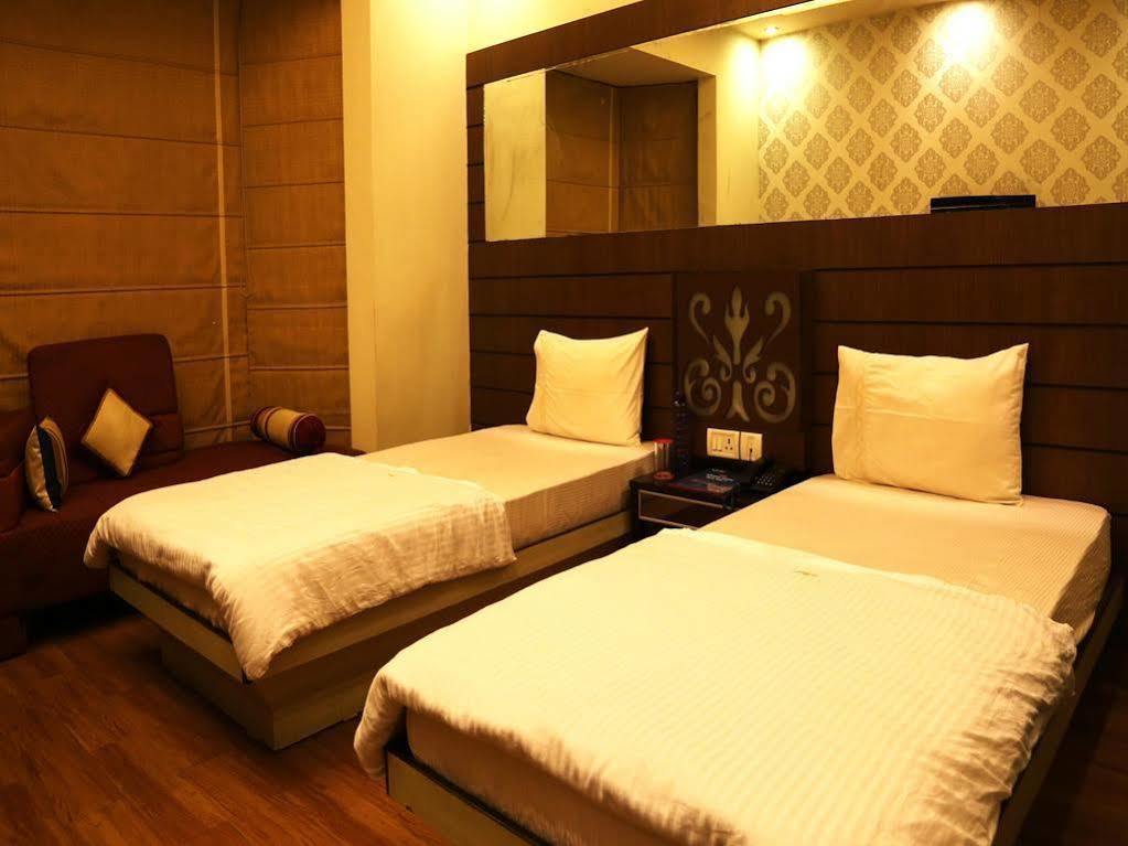 Hotel Oyo 386 Lotus Panache 3*
