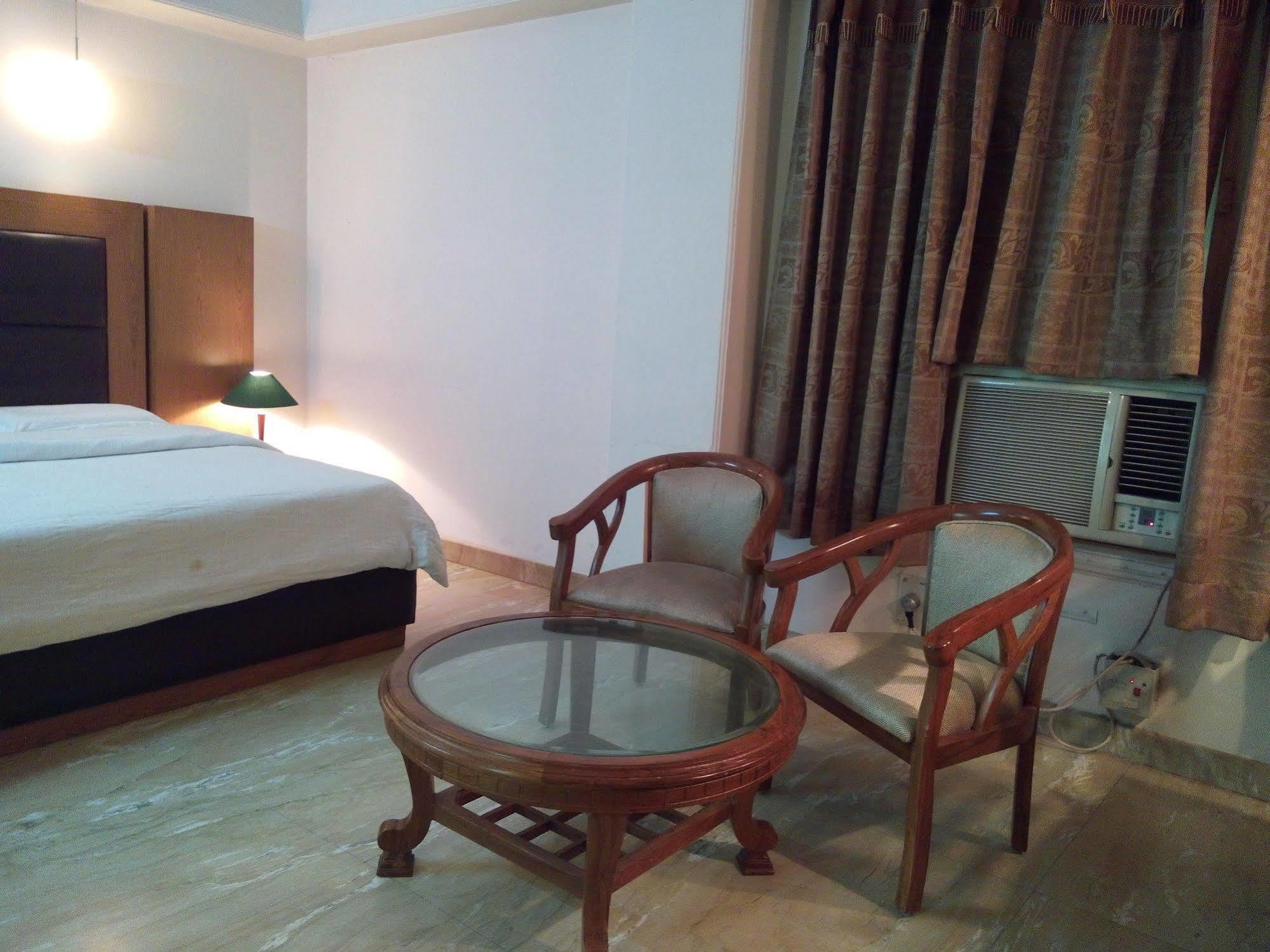 Queens Residency Gurgaon