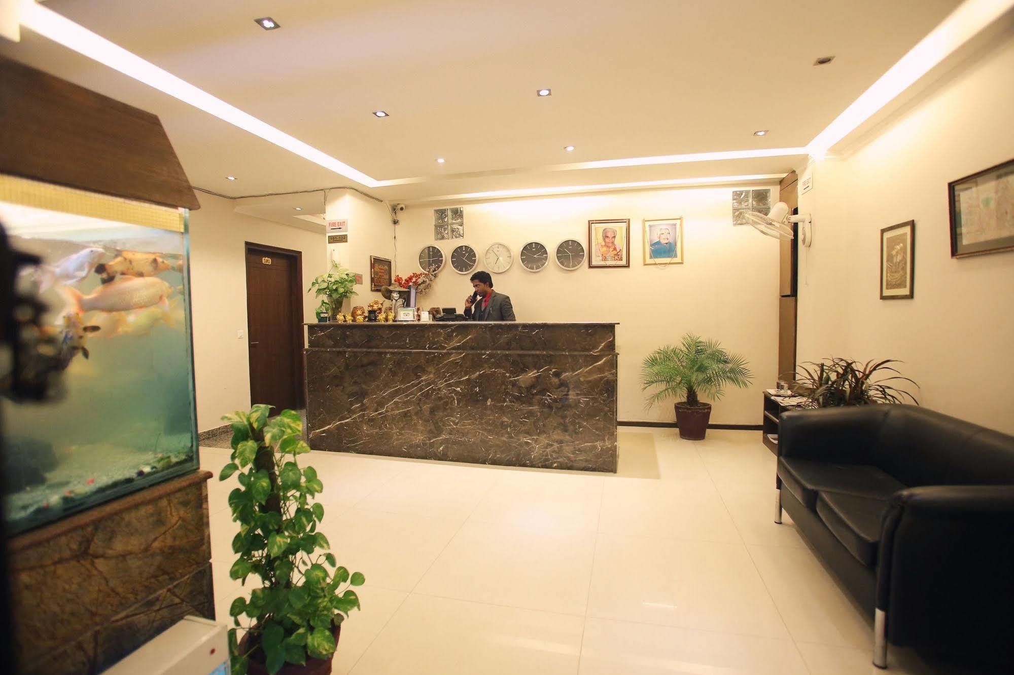 Premier - Golf Course Road ,gurgaon Hotel 3*