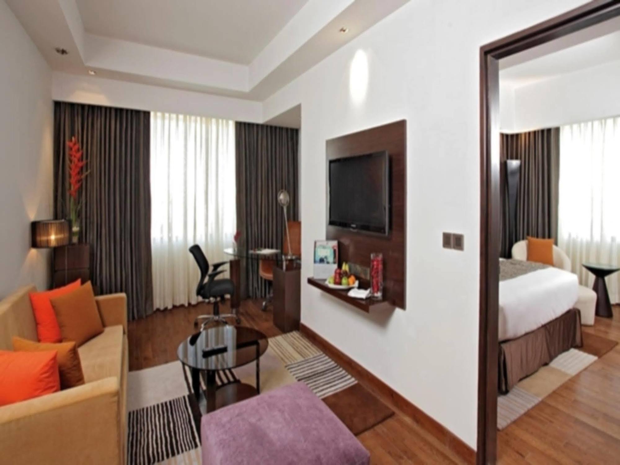 Radisson Gurugram Udyog Vihar Hotel