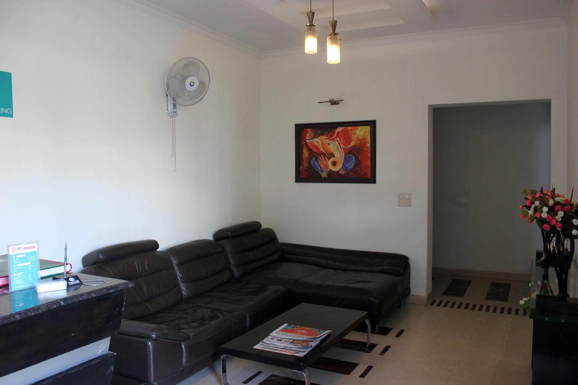 Oyo Cyber Guest house