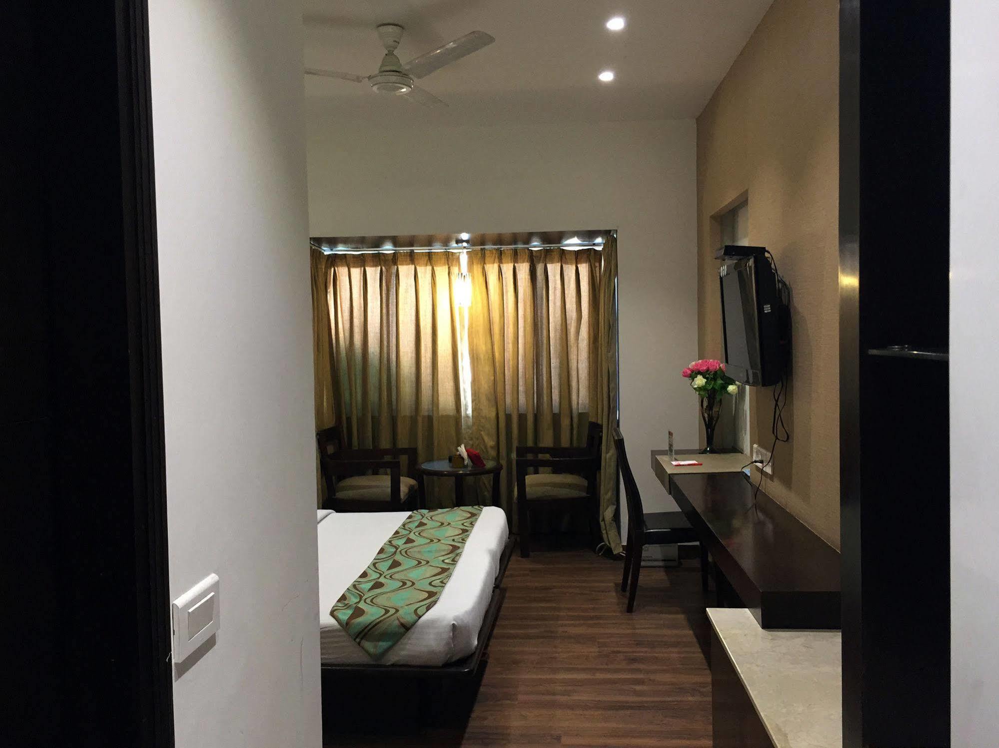 Guest house Oyo Cyber