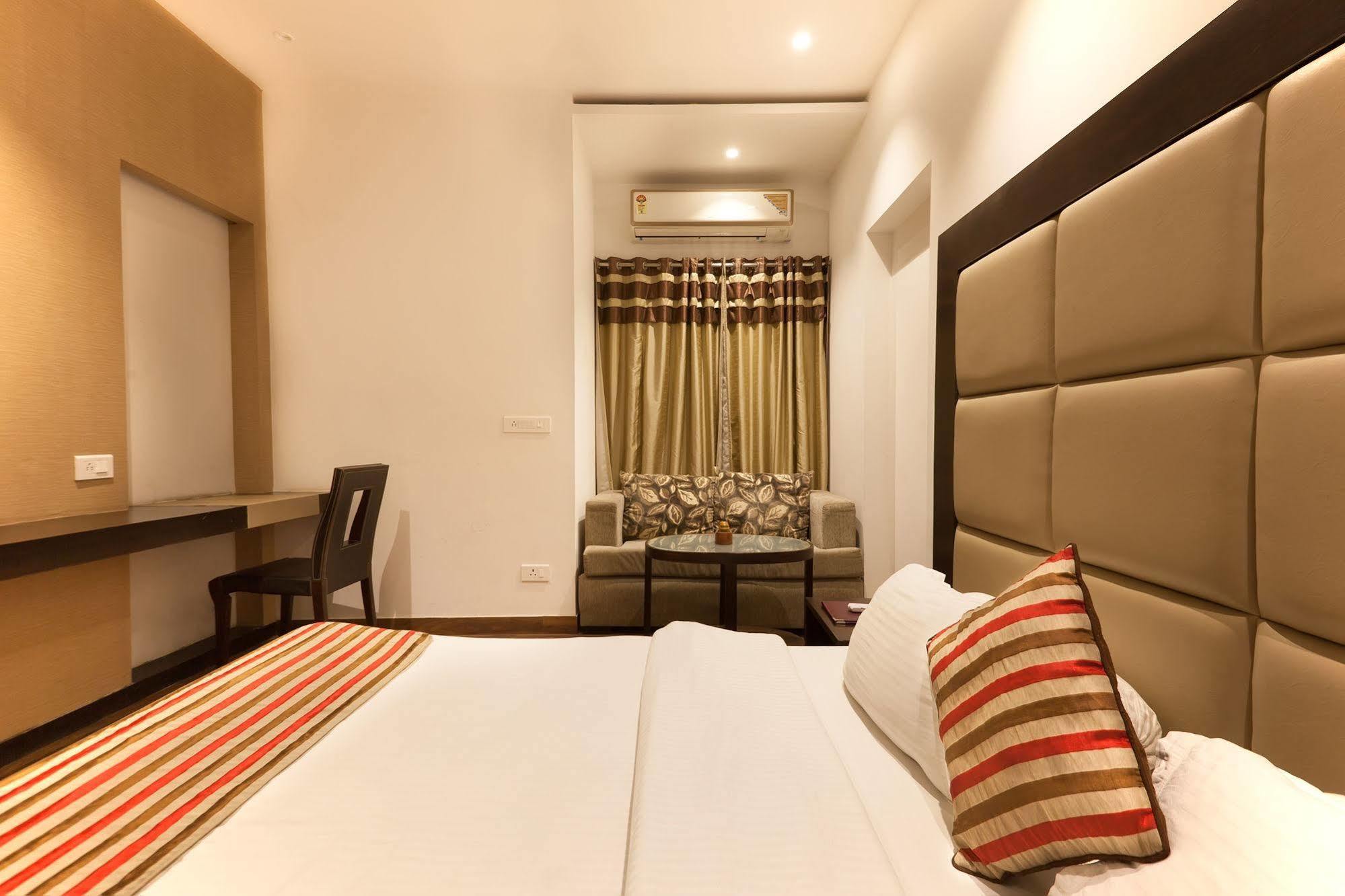 Guest house Oyo Cyber Gurgaon
