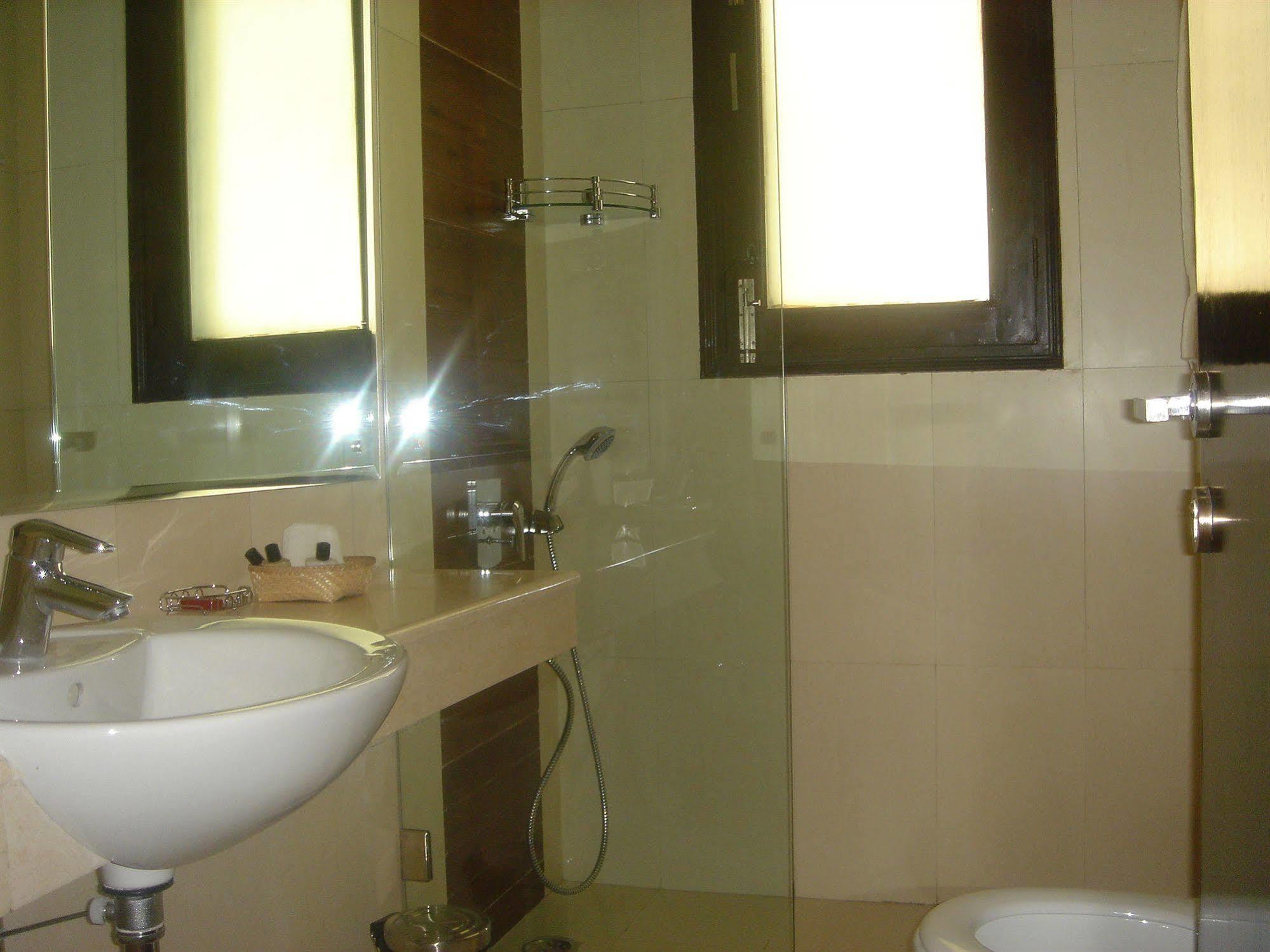 Ahuja Residency Dlf Phase 2
