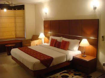 Ahuja Residency Dlf Phase 2