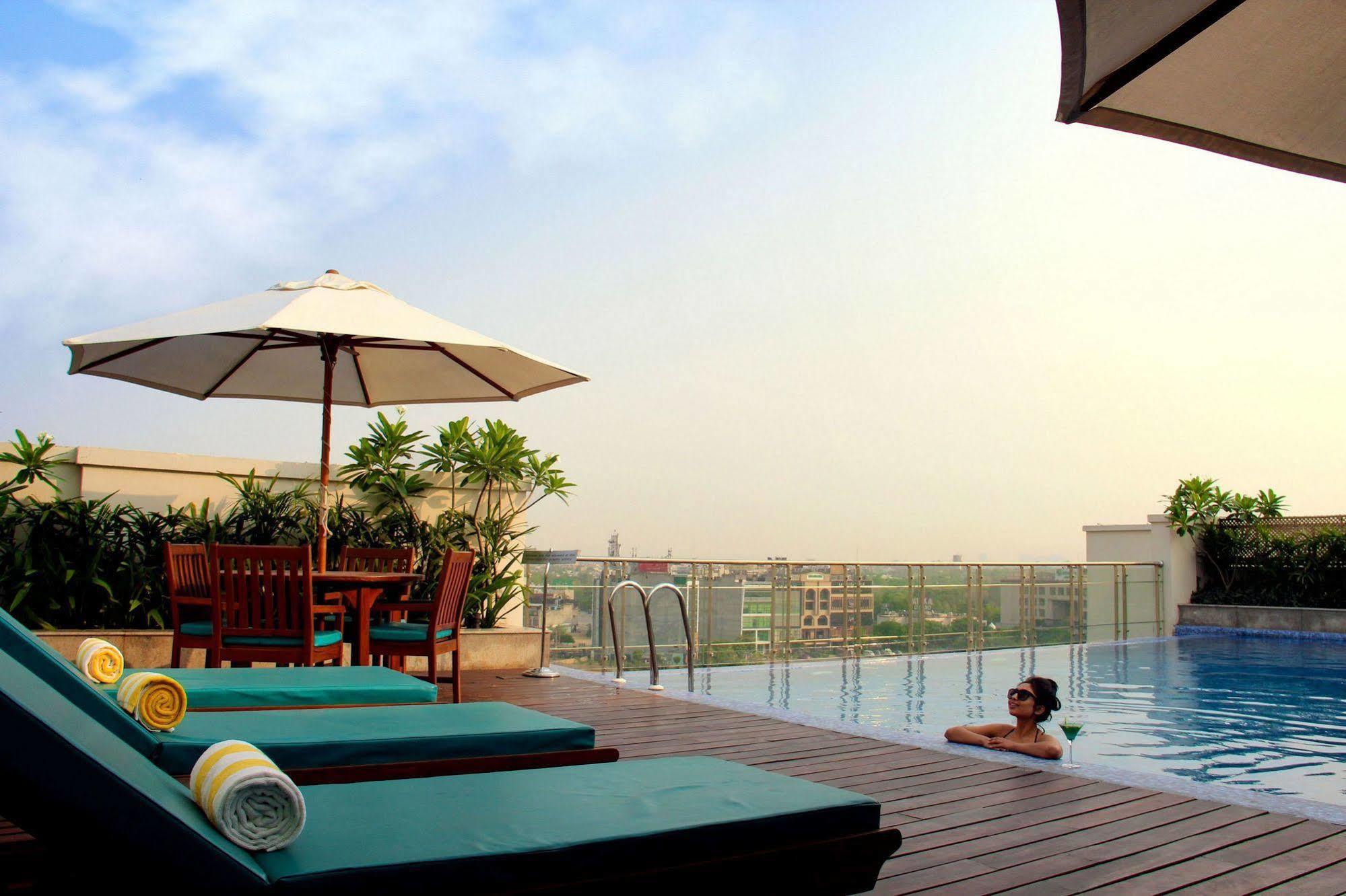 Hotel Lemon Tree Premier Center Gurgaon