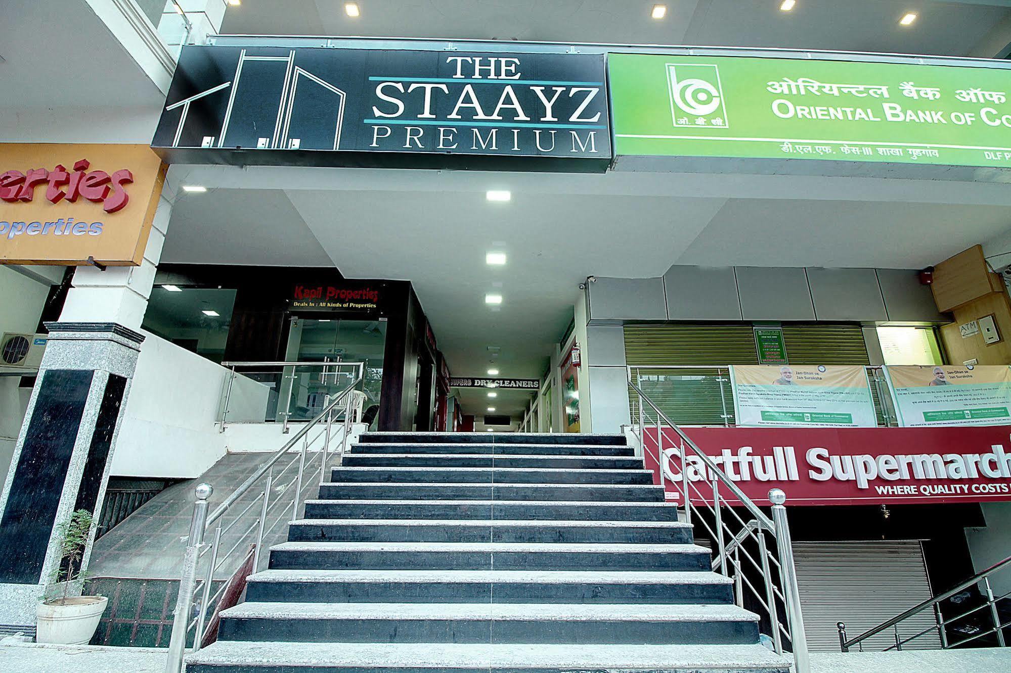 Staayz Premium Gurgaon Guest house 3*