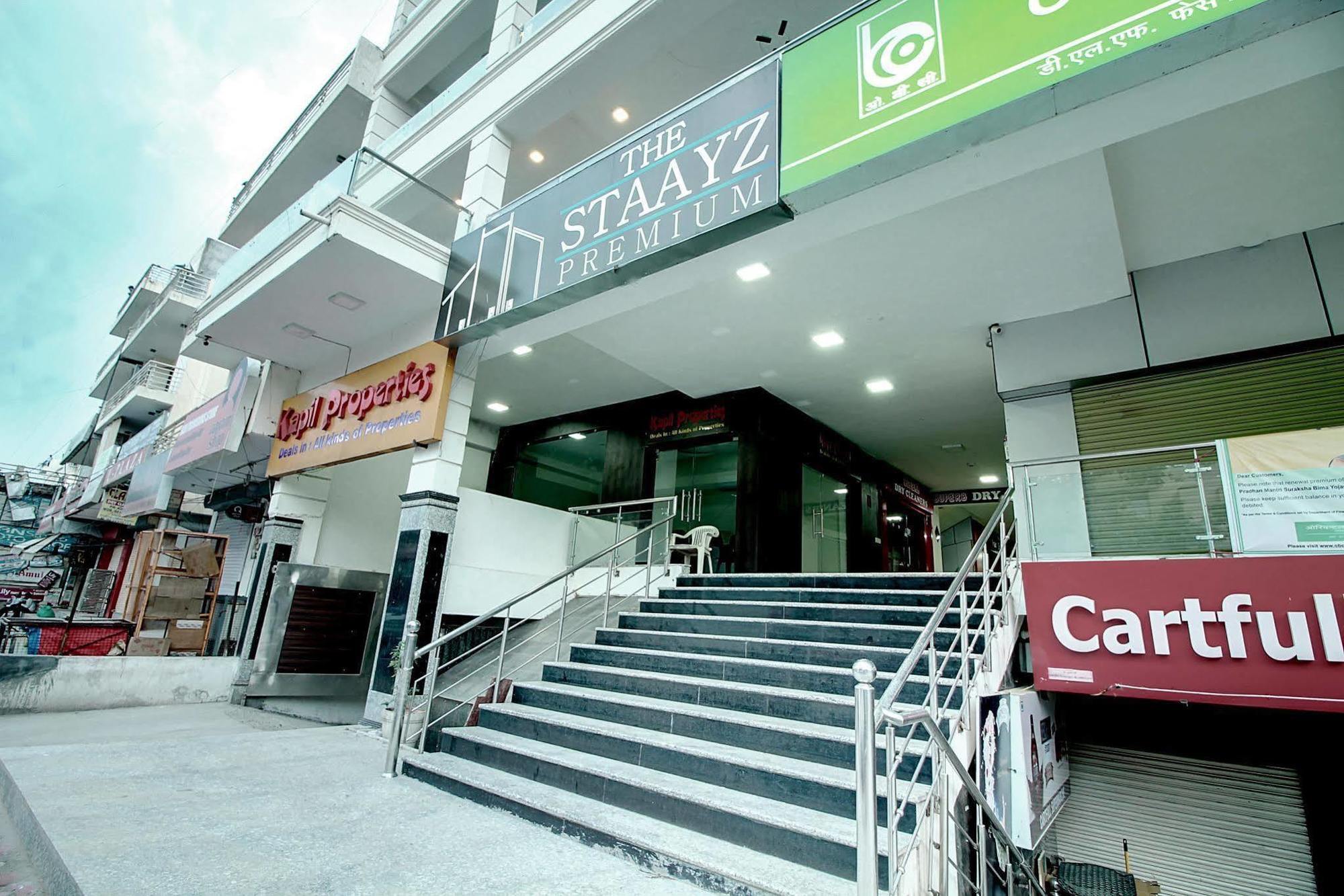Staayz Premium Gurgaon 3*