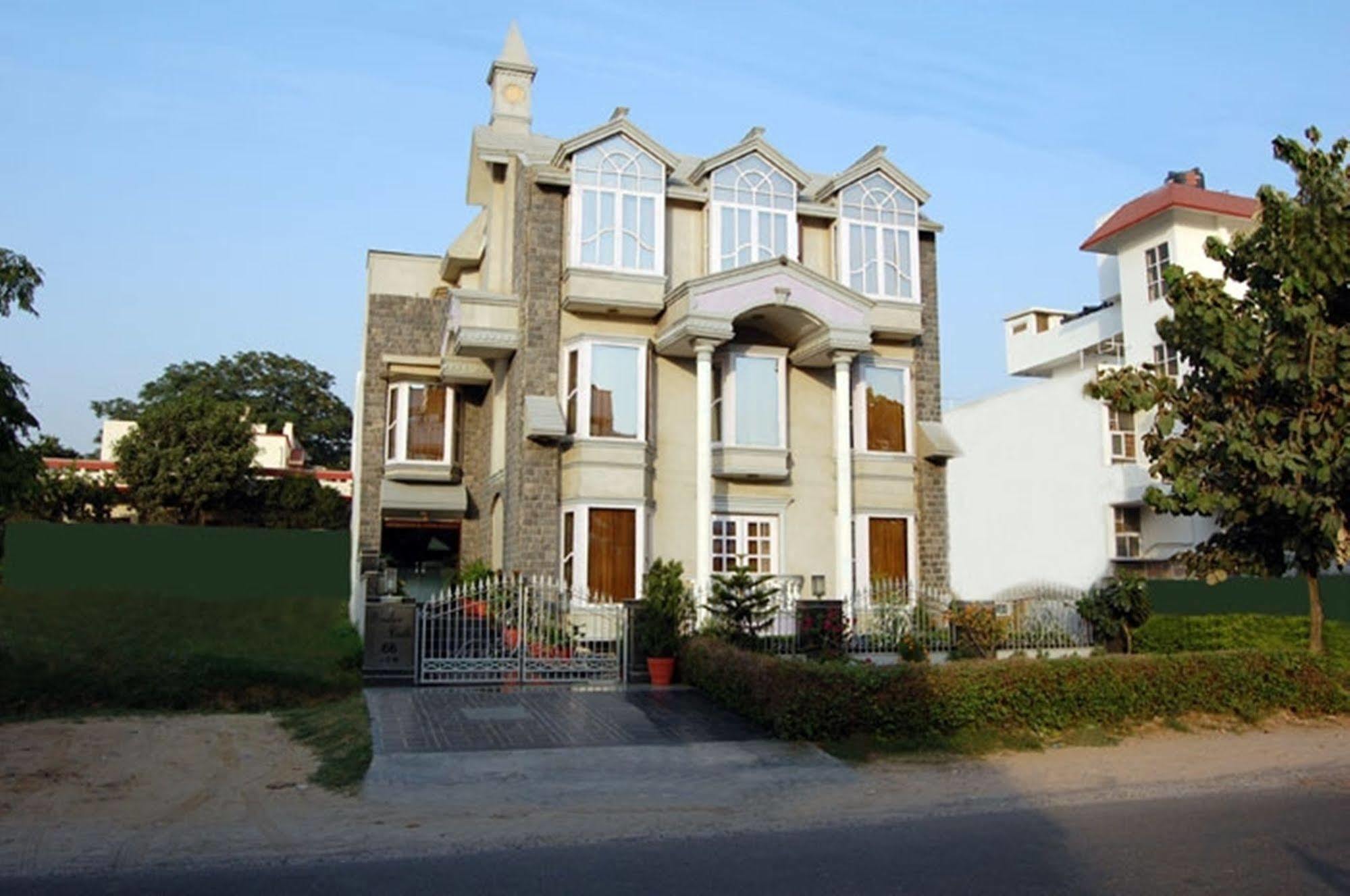 Windsor Castle Cyber Gurgaon