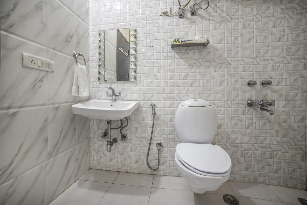 Guest house Fabhotel Maple House Phase V 3*