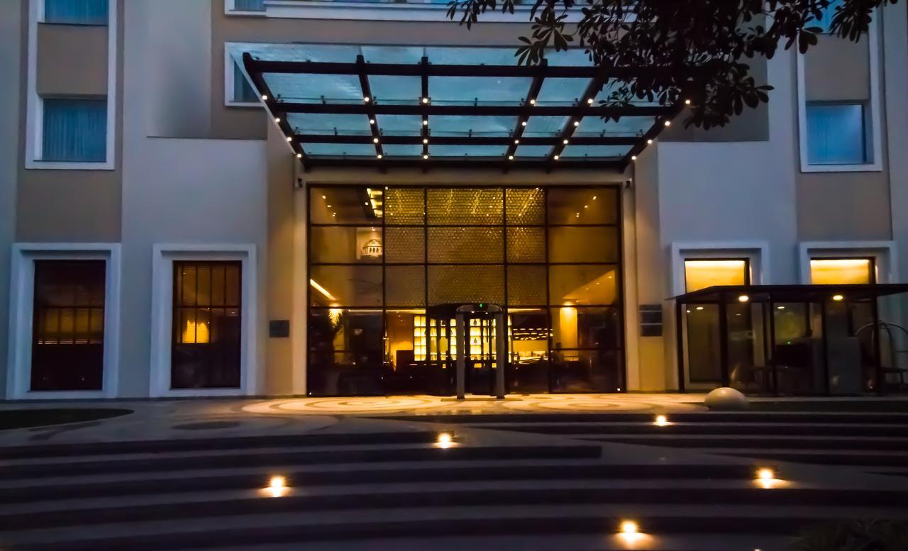 Lemon Tree Premier Center