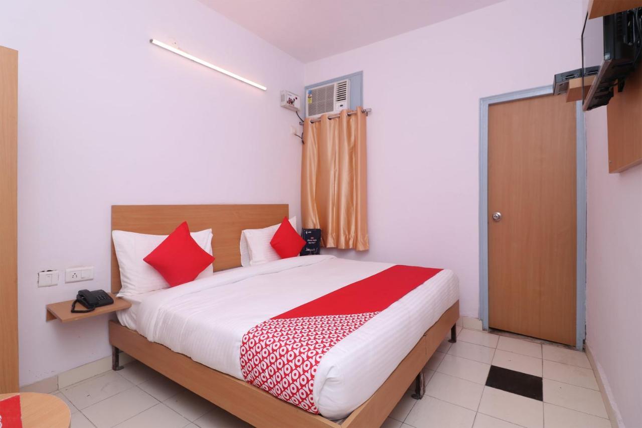 Oyo Flagship 14530 Sector 14 Harsh 3* Gurgaon