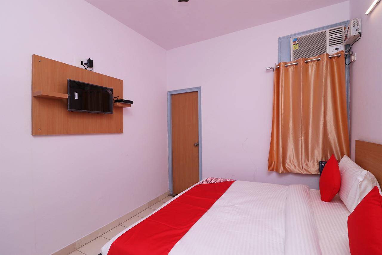 Oyo Flagship 14530 Sector 14 Harsh Gurgaon