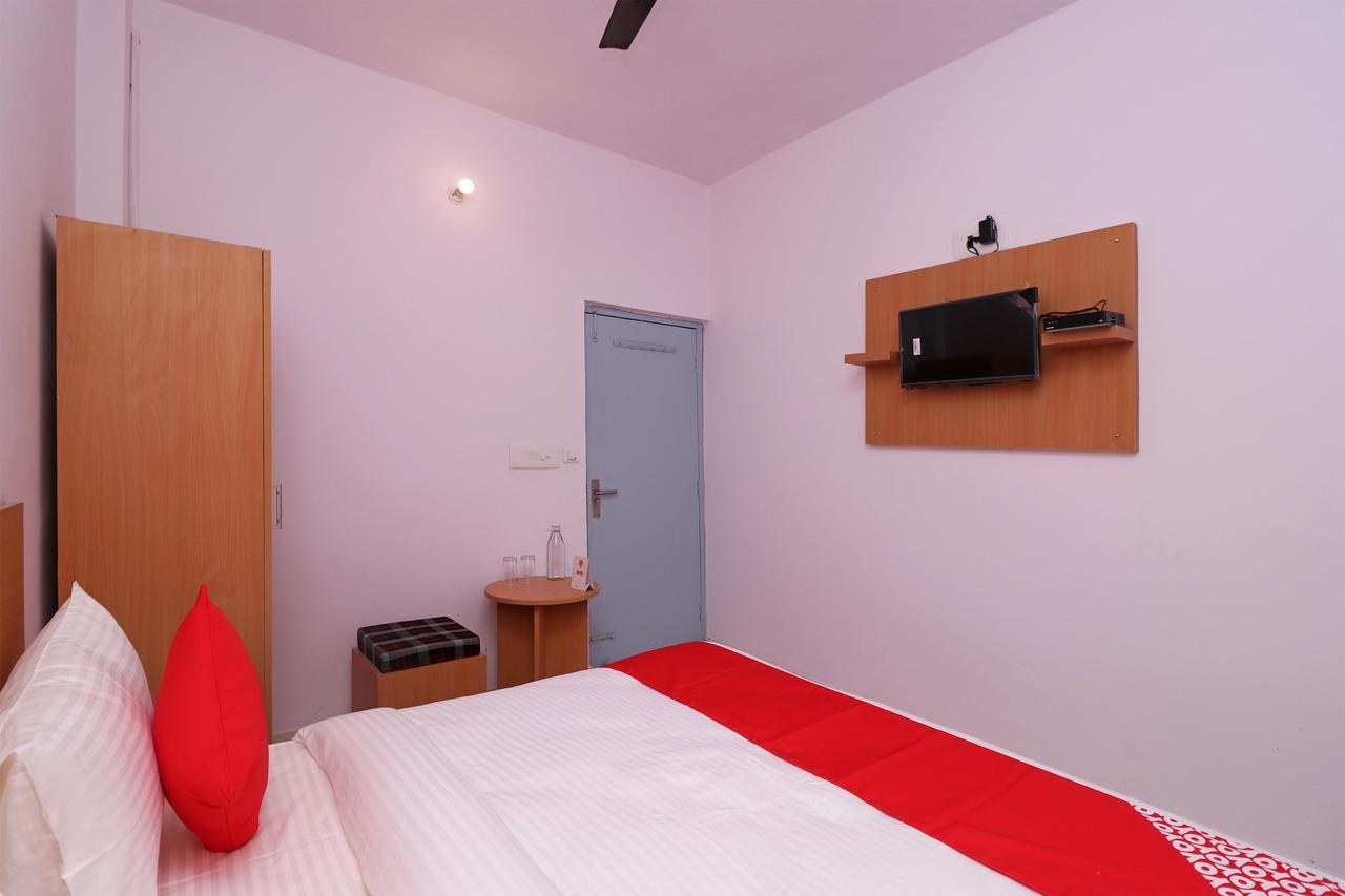 Oyo Flagship 14530 Sector 14 Harsh Gurgaon