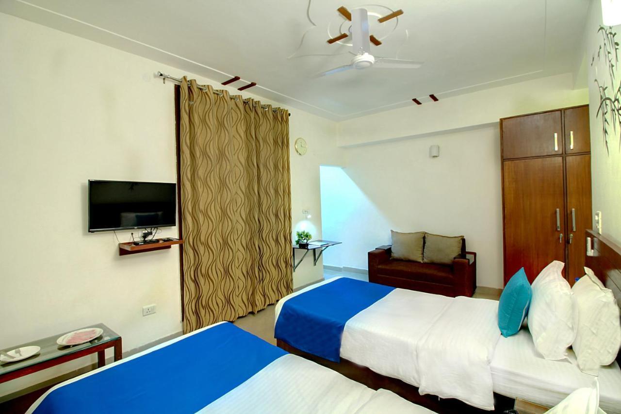 Staayz Premium Gurgaon Guest house