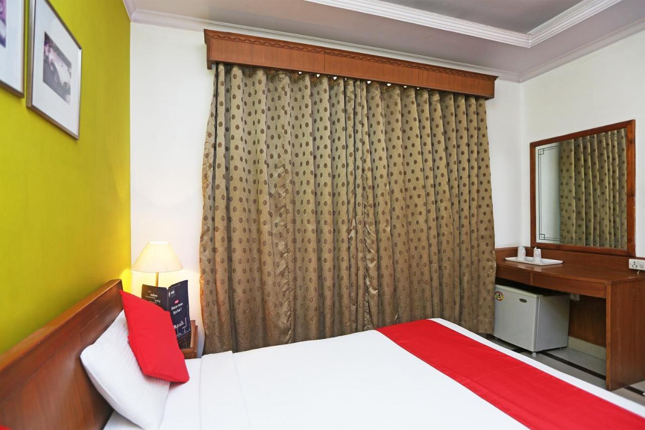 Oyo 22398 Premium 3*