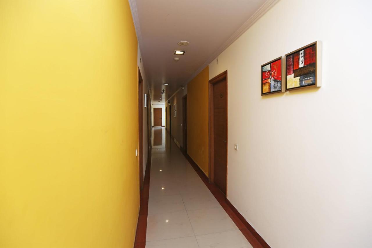 Oyo 22398 Premium Hotel Gurgaon