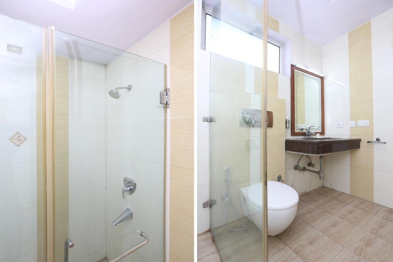 Hotel Oyo 22398 Premium Gurgaon