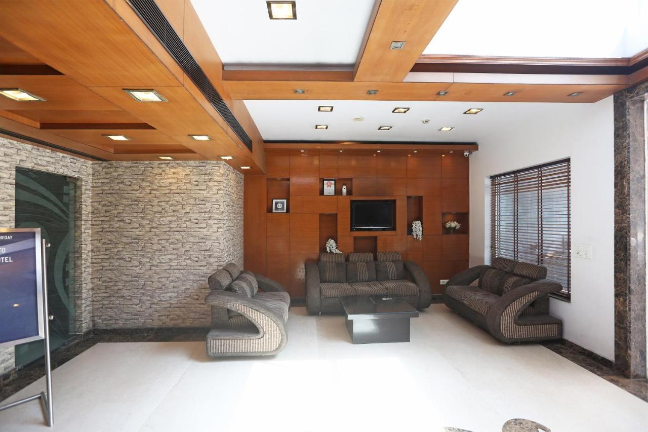 Hotel Oyo 22398 Premium