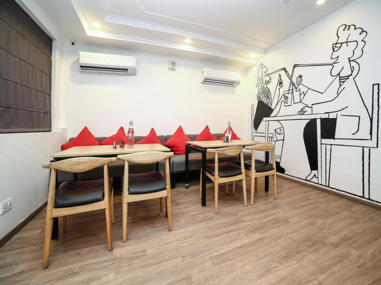 Oyo Townhouse 62 Cyber Hotel 3*
