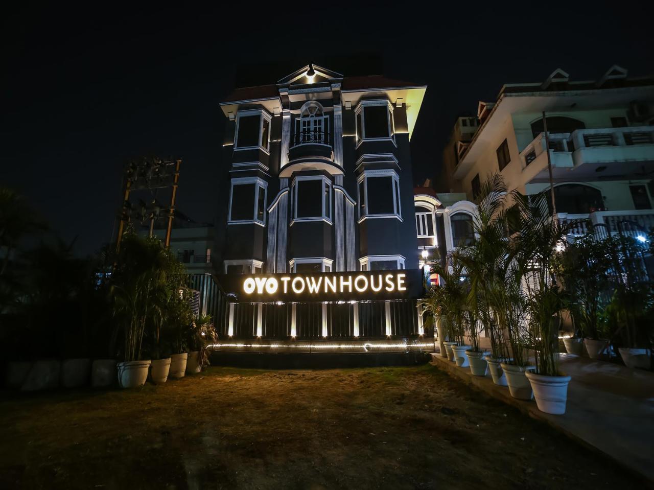 Hotel Oyo Townhouse 62 Cyber Gurgaon