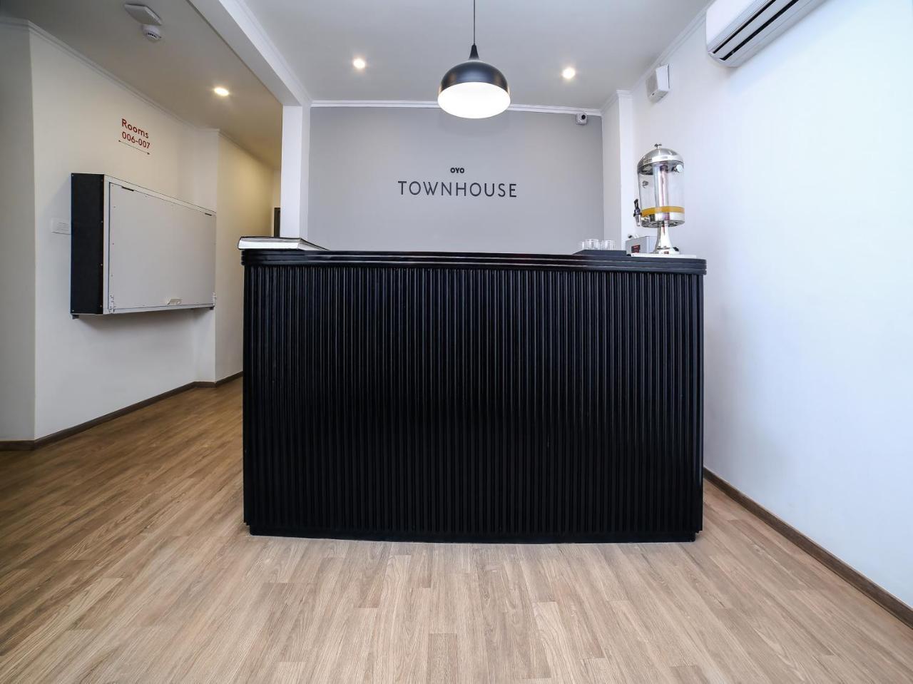 Hotel Oyo Townhouse 62 Cyber Gurgaon
