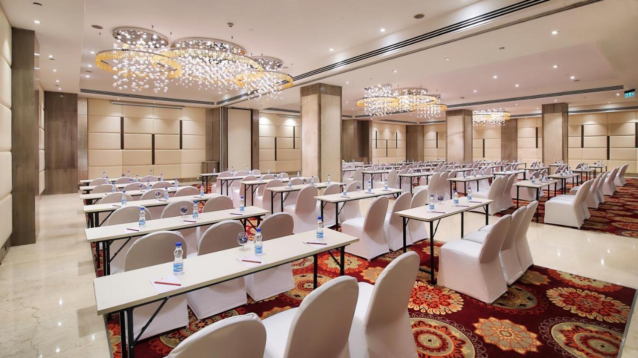 Ramada 4*