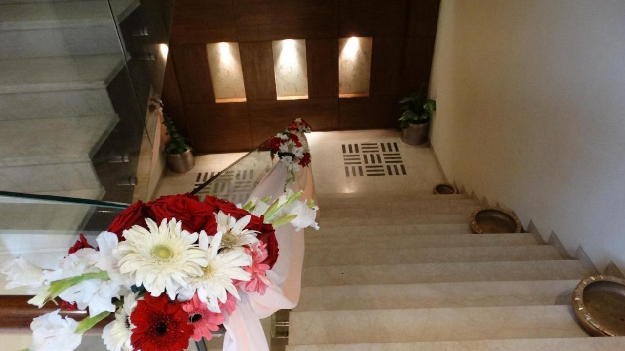 Ramada 4*