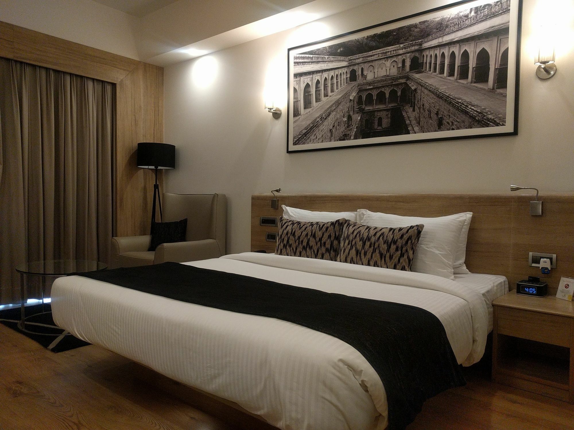 Hotel Lemon Tree Premier Center Gurgaon